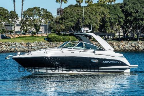 Monterey 295 Sport Yacht recensioner och tekniska specifikationer